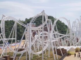 Dinosaur Amusement Park